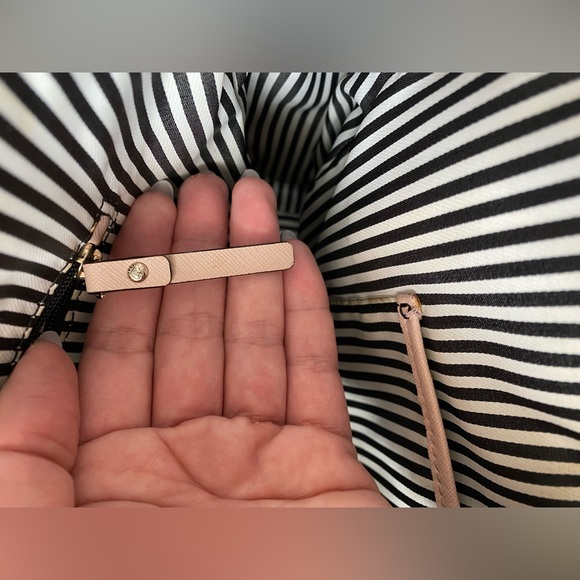 Kate Spade Large Leather Pink Tote. - Picture 6 of 16